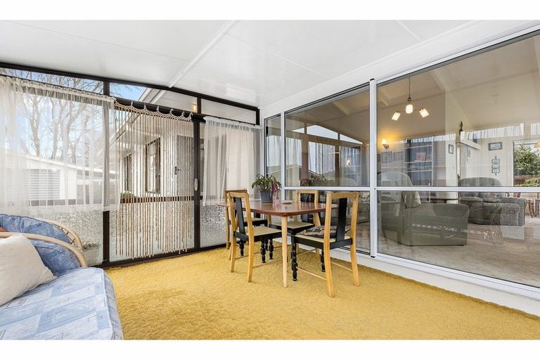 Photo of property in 16a Fenhall Street, Russley, Christchurch, 8042