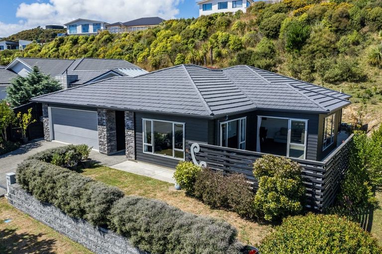 Photo of property in 34 Margaret Shields Avenue, Aotea, Porirua, 5024