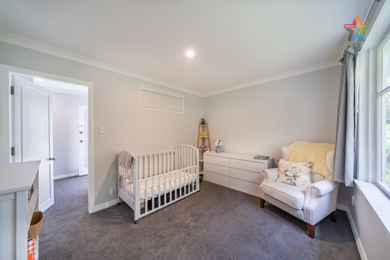 Photo of property in 110 Manuka Street, Stokes Valley, Lower Hutt, 5019