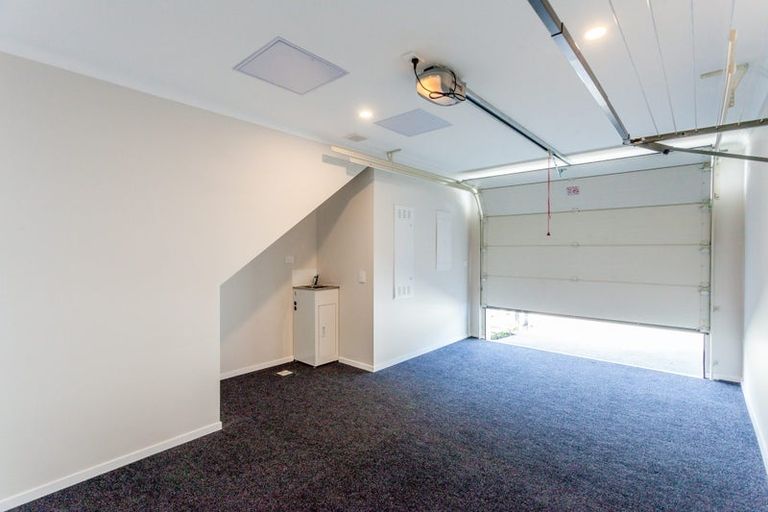 Photo of property in 35 Tahuhu Road, Mount Wellington, Auckland, 1062