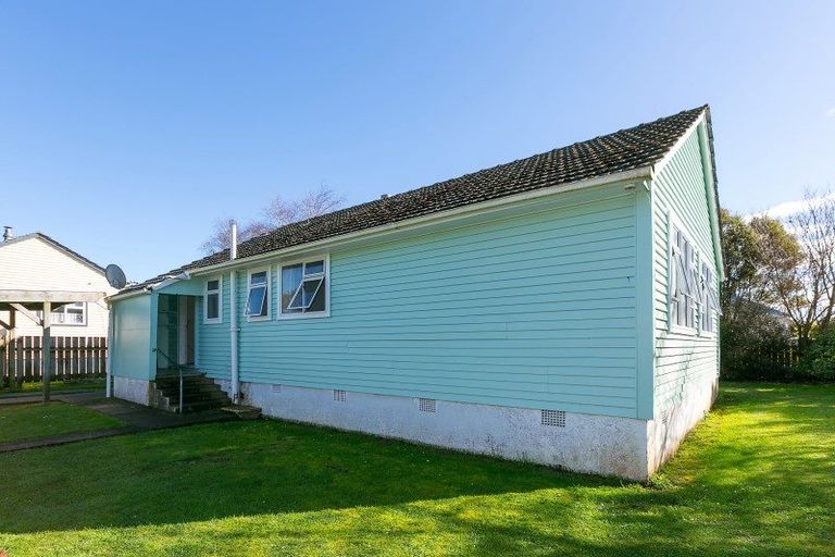 Photo of property in 51 Conway Road, Eltham, 4322