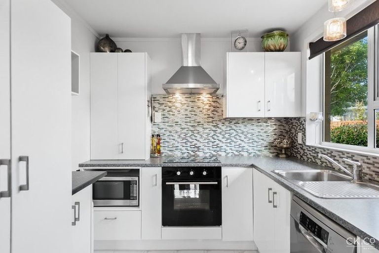 Photo of property in 962b High Street, Avalon, Lower Hutt, 5011