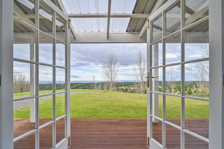 Photo of property in 438 Aropaoanui Road, Tangoio, Napier, 4181