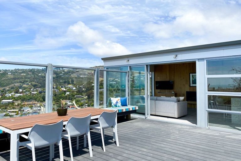 Photo of property in 22a Glendevere Terrace, Redcliffs, Christchurch, 8081