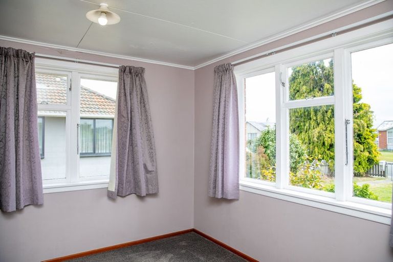 Photo of property in 15 Sword Street, Gore, 9710