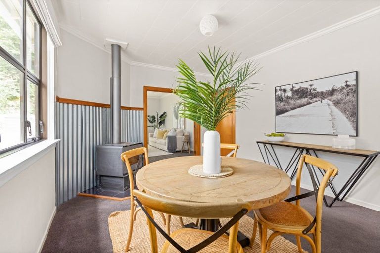 Photo of property in 153 Milton Road, Bluff Hill, Napier, 4110