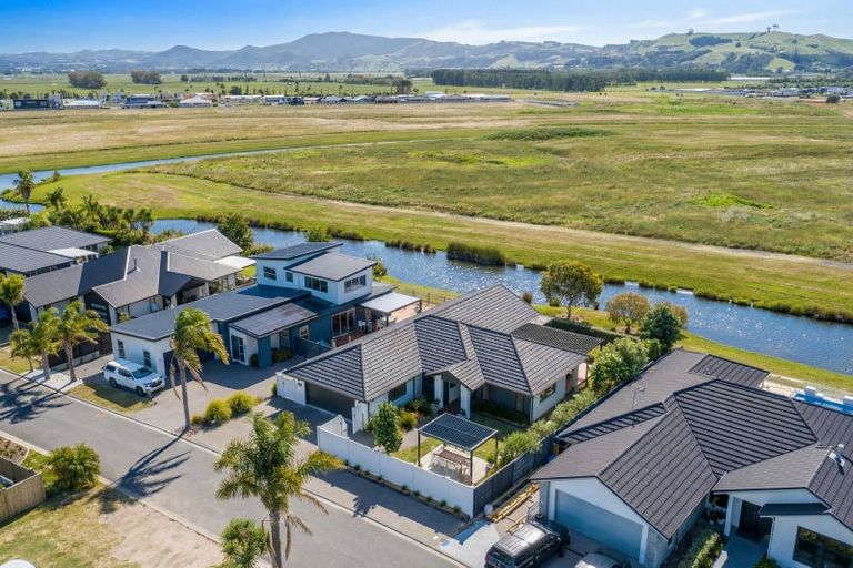 Photo of property in 7 Senecio Way, Papamoa Beach, Papamoa, 3118