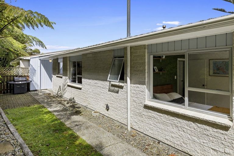 Photo of property in 53 Cedar Street, Maungaraki, Lower Hutt, 5010