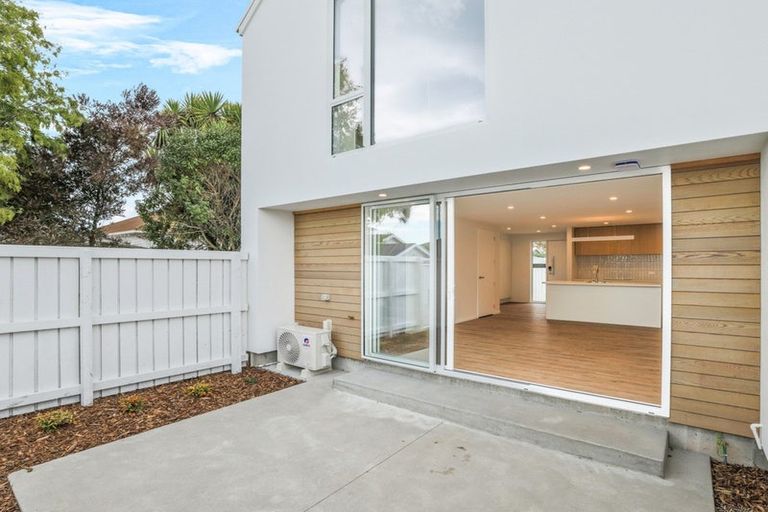Photo of property in 8/24 Dampier Street, Woolston, Christchurch, 8023