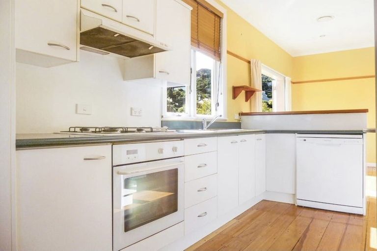 Photo of property in 16 Colway Street, Ngaio, Wellington, 6035