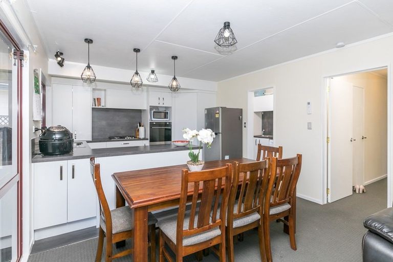 Photo of property in 7 Myrlene Place, Nawton, Hamilton, 3200