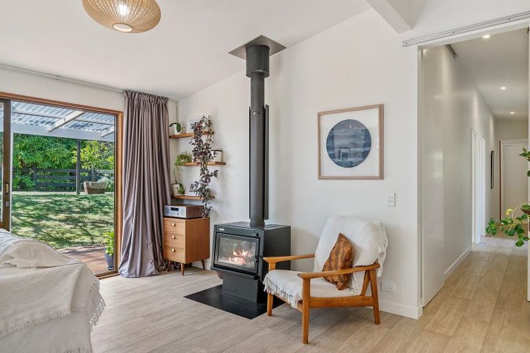 Photo of property in 34 Avro Road, Blue Mountains, Upper Hutt, 5371