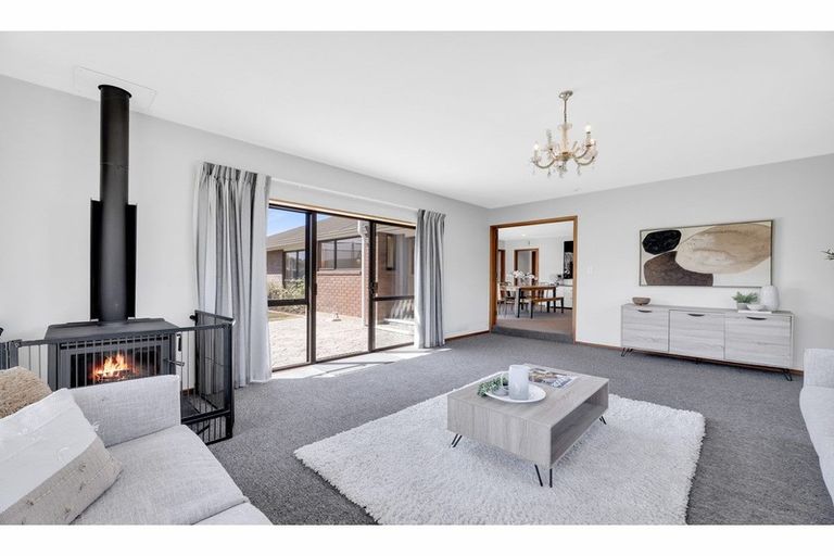 Photo of property in 22 Giles Place, Shirley, Christchurch, 8061