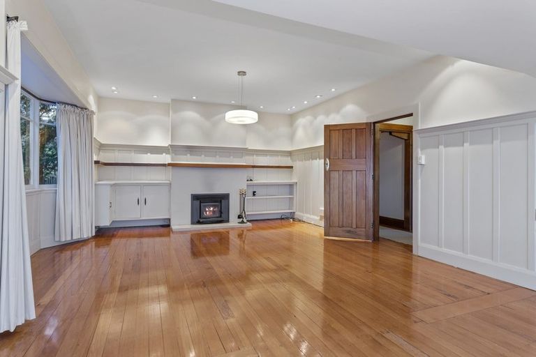 Photo of property in 11 Westenra Terrace, Cashmere, Christchurch, 8022