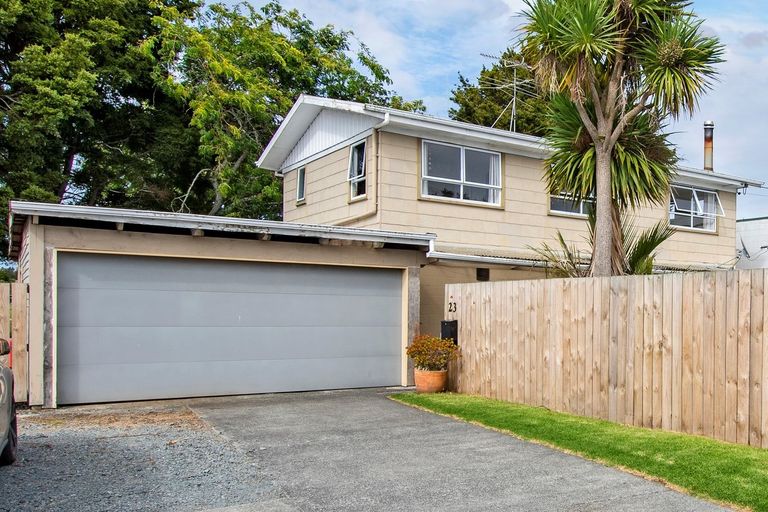 Photo of property in 23 The Centre, Waipu, 0510