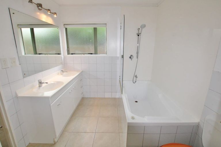 Photo of property in 24b Stanhope Road, Mount Wellington, Auckland, 1051