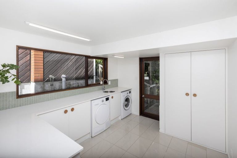 Photo of property in 28 Bengal Drive, Cashmere, Christchurch, 8022