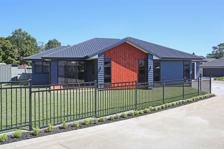 Photo of property in 3 Abernethy Way, Patumahoe, Pukekohe, 2679