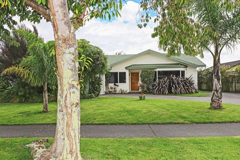 Photo of property in 8 Brompton Drive, Taradale, Napier, 4112
