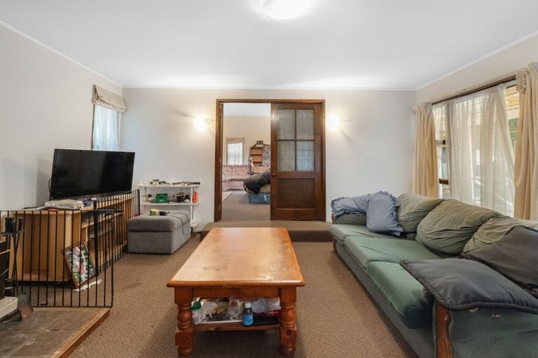 Photo of property in 12 Karapiti Place, Glen Eden, Auckland, 0602