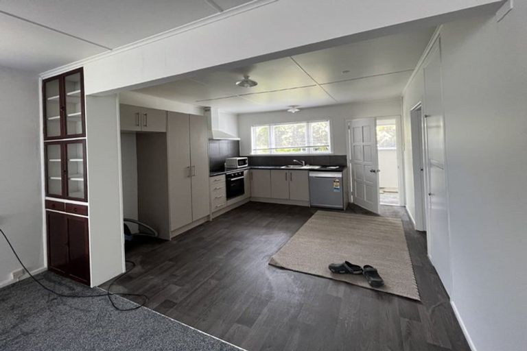 Photo of property in 41 Churchill Avenue, Manurewa, Auckland, 2102