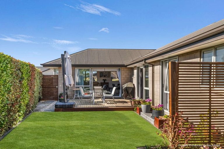 Photo of property in 31 Franklin Drive, Rangiora, 7400