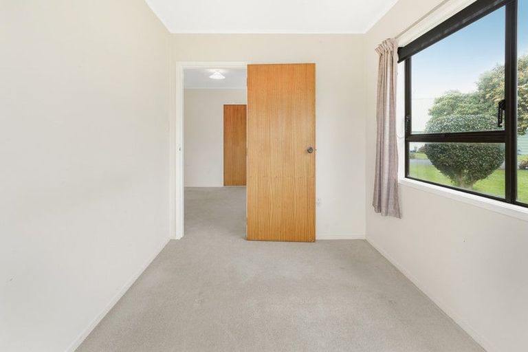 Photo of property in 8b Kingfisher Way, Te Kowhai, Hamilton, 3288