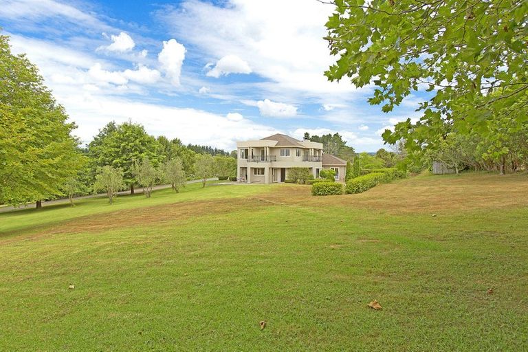 Photo of property in 246 State Highway 16, Kumeu, 0892