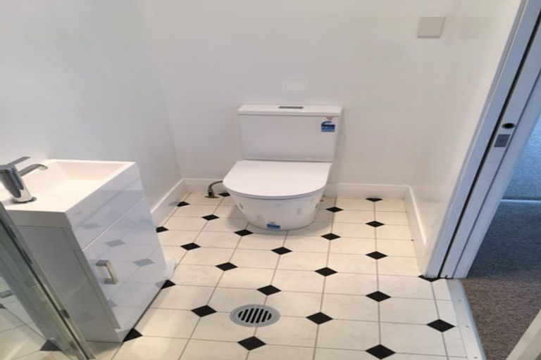 Photo of property in 24 Monorgan Road, Strathmore Park, Wellington, 6022