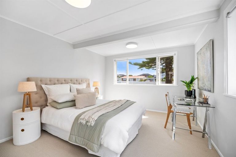 Photo of property in 3 Elizabeth Street, Orewa, 0931