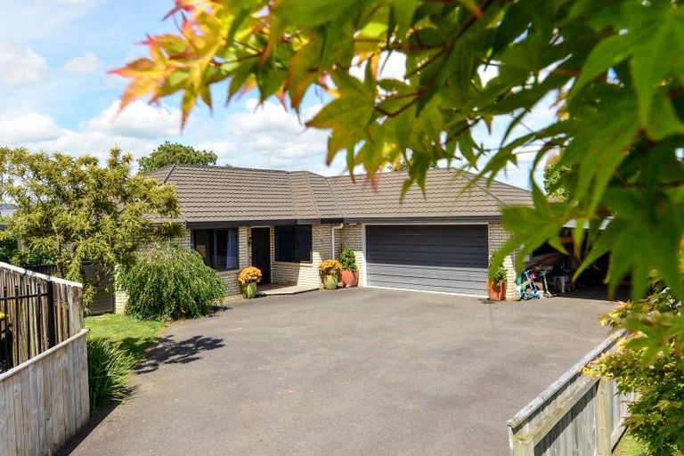 Photo of property in 21 Mangakoea Place, St Andrews, Hamilton, 3200
