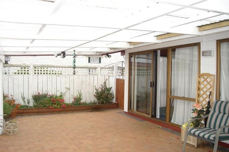 Photo of property in 137 Bell Road, Waiwhetu, Lower Hutt, 5010