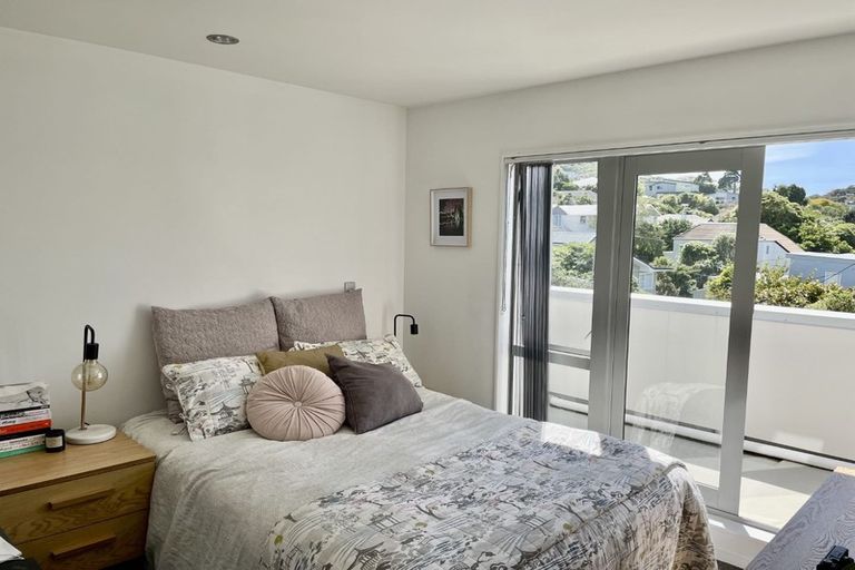 Photo of property in 4/12 Agra Crescent, Khandallah, Wellington, 6035