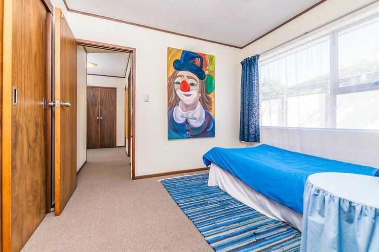 Photo of property in 1/29 Awaruku Road, Torbay, Auckland, 0630