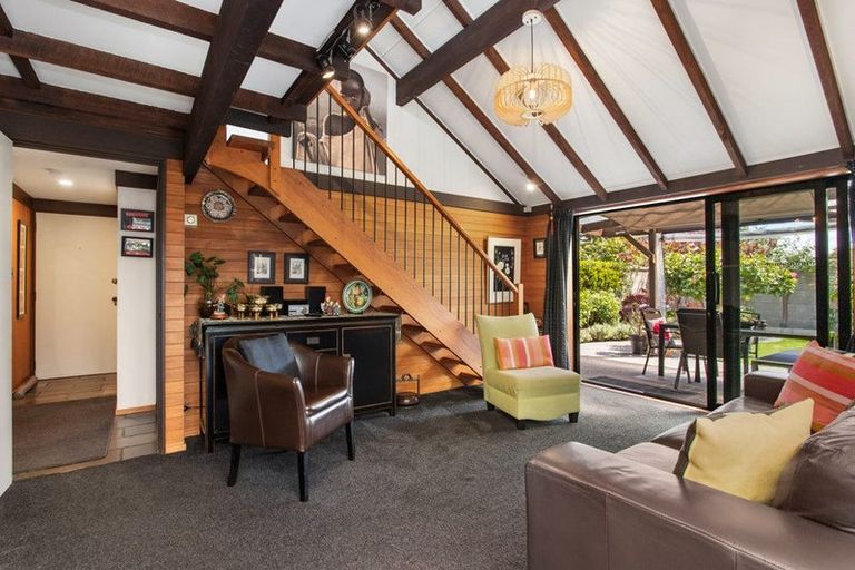 Photo of property in 305d Riccarton Road, Upper Riccarton, Christchurch, 8041