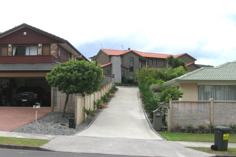 Photo of property in 29 Hogarth Rise, West Harbour, Auckland, 0618