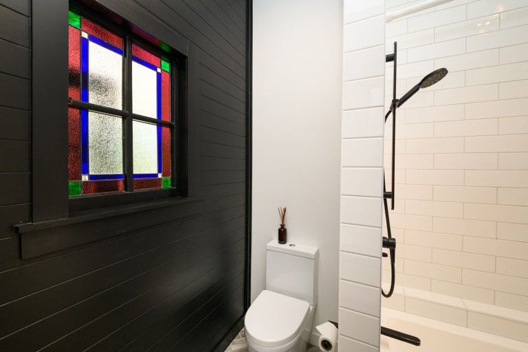 Photo of property in 31 Dunk Place, Milson, Palmerston North, 4414