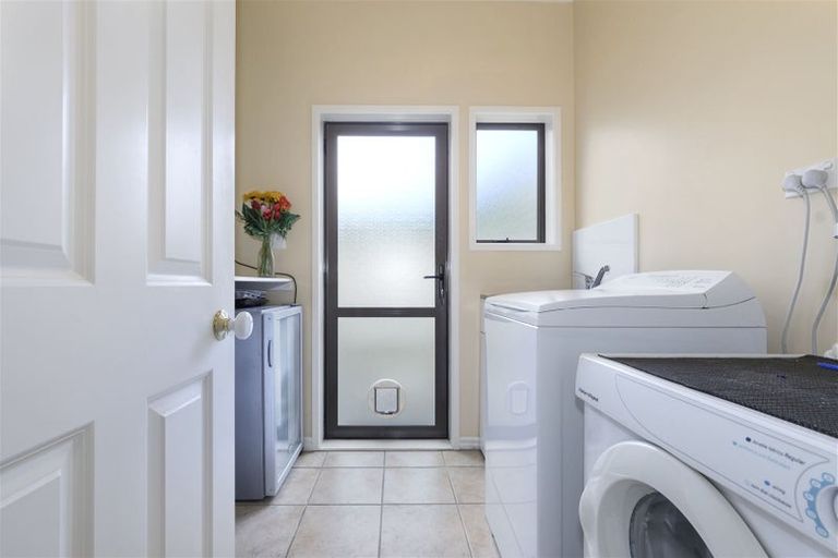 Photo of property in 42 Seychelles Drive, Papamoa Beach, Papamoa, 3118