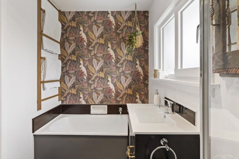 Photo of property in 77 Bridge Street, New Brighton, Christchurch, 8062