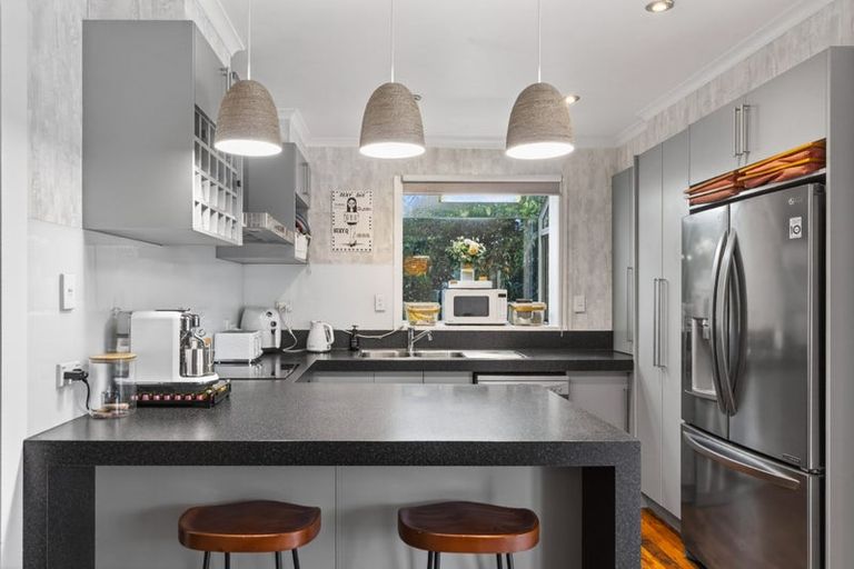 Photo of property in 33 Albert Street, Te Hapara, Gisborne, 4010