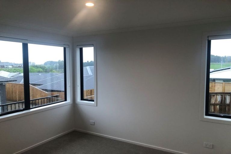 Photo of property in 19 Kiritiana Close, Pyes Pa, Tauranga, 3112