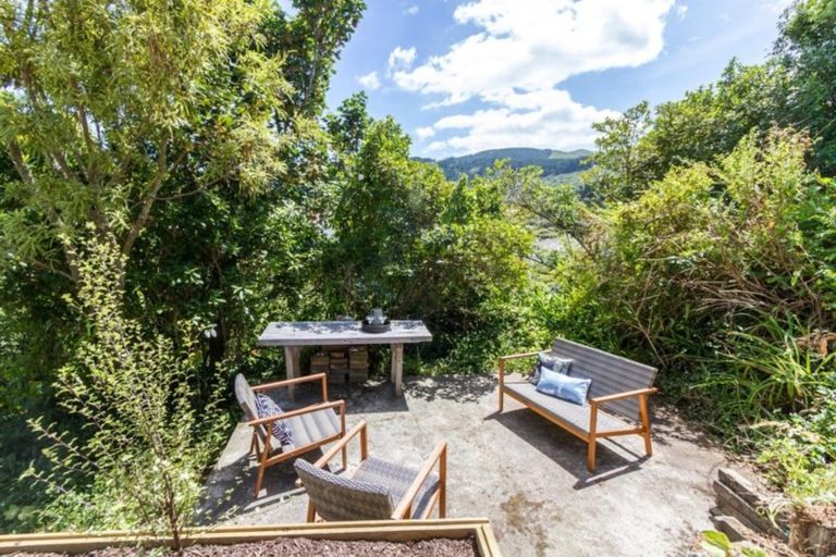 Photo of property in 19 Cecil Road, Tawa, Wellington, 5028