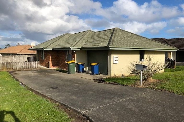 Photo of property in 174 Bruce Mclaren Road, Henderson, Auckland, 0612