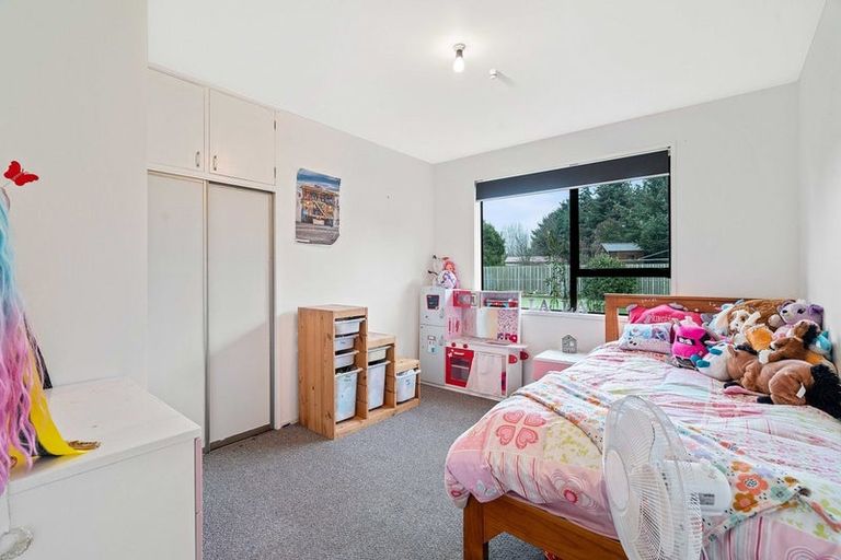 Photo of property in 16 Torlesse Crescent, Darfield, 7510