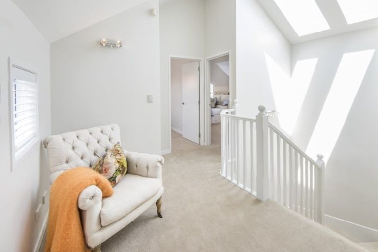 Photo of property in 29a Stanley Point Road, Stanley Point, Auckland, 0624