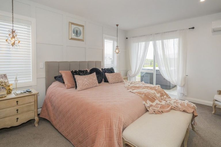 Photo of property in 5 Lady Jocelyn Place, Whitianga, 3510