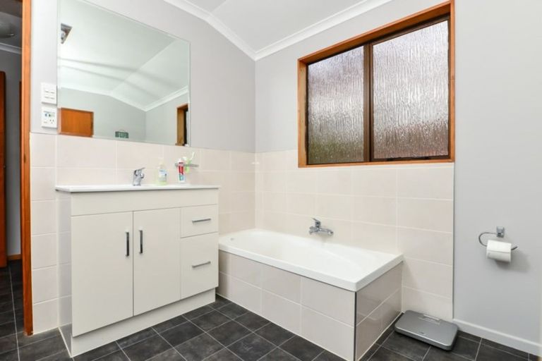 Photo of property in 8 Ronald Court, Pukete, Hamilton, 3200