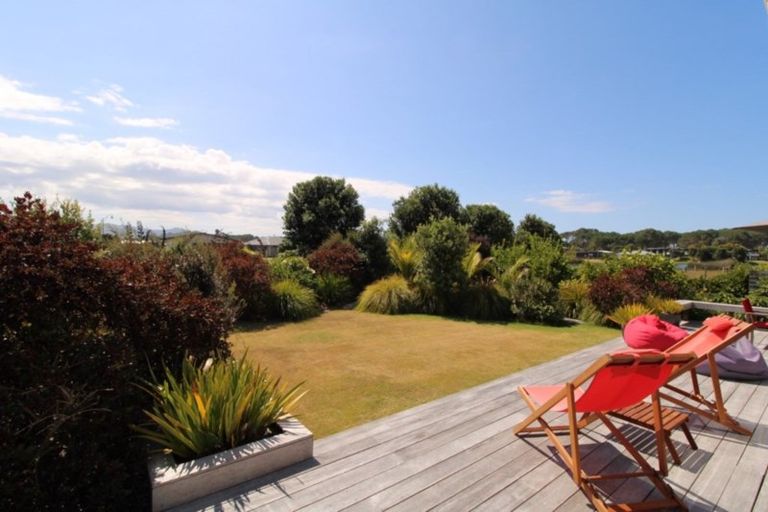Photo of property in 139 Harbour Drive, Matarangi, Whitianga, 3592