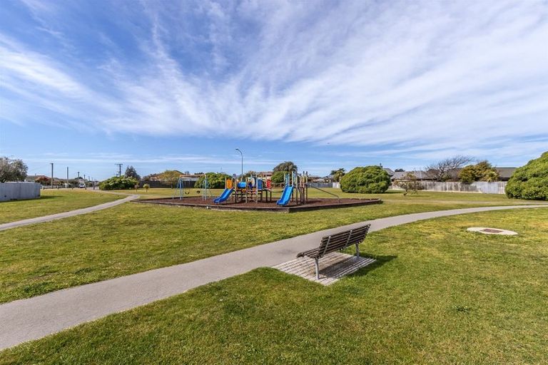 Photo of property in 2/24 Sea Eagles Place, North New Brighton, Christchurch, 8083