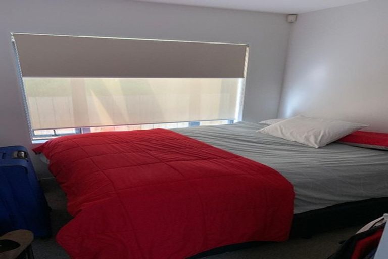 Photo of property in 15a Glendhu Road, Bayview, Auckland, 0629